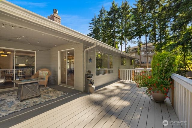 1163 Fordham Court, Fircrest, WA 98466