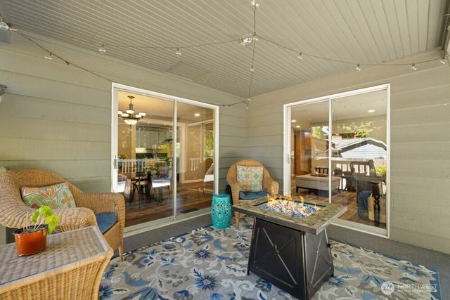 1163 Fordham Court, Fircrest, WA 98466