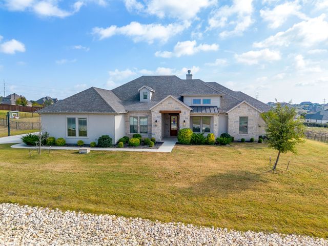 7732 Laura Lake Lane, Fort Worth, TX 76126