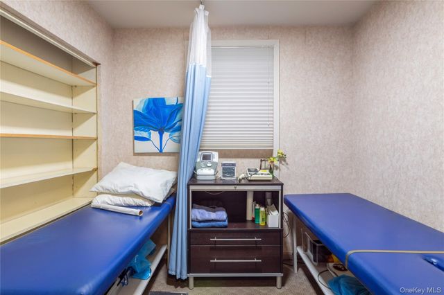 71-36 110th Street Street 1H, Forest Hills, NY 11375