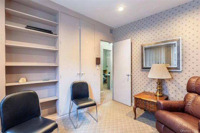 71-36 110th Street Street 1H, Forest Hills, NY 11375