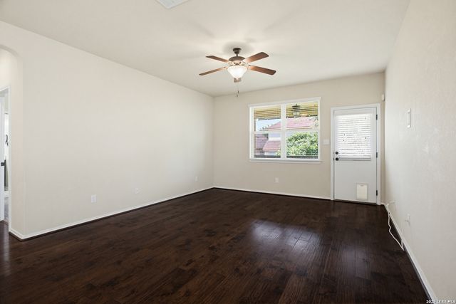 12427 Lincoln Crk, San Antonio, TX 78254