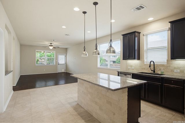 12427 Lincoln Crk, San Antonio, TX 78254