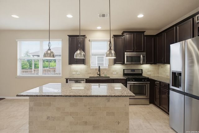 12427 Lincoln Crk, San Antonio, TX 78254