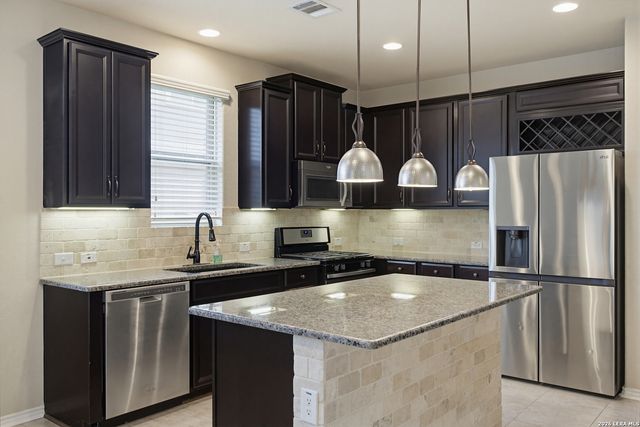 12427 Lincoln Crk, San Antonio, TX 78254