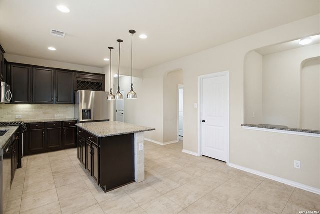 12427 Lincoln Crk, San Antonio, TX 78254