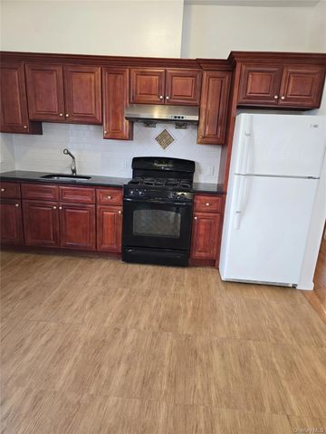 147-30 Cherry Avenue, Flushing, NY 11355