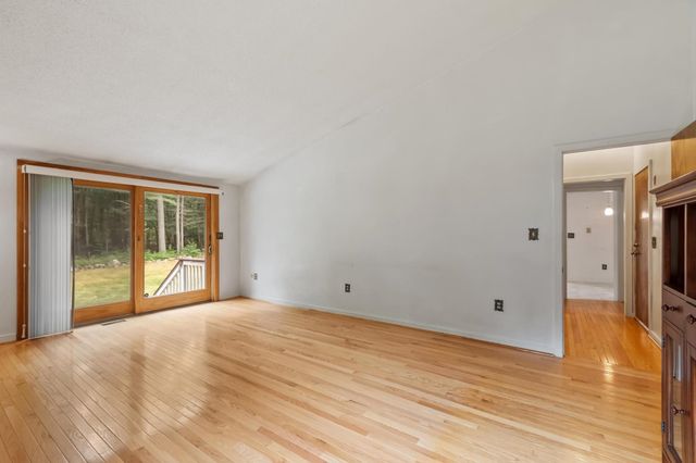 182 Farley Road, Hollis, NH 03049