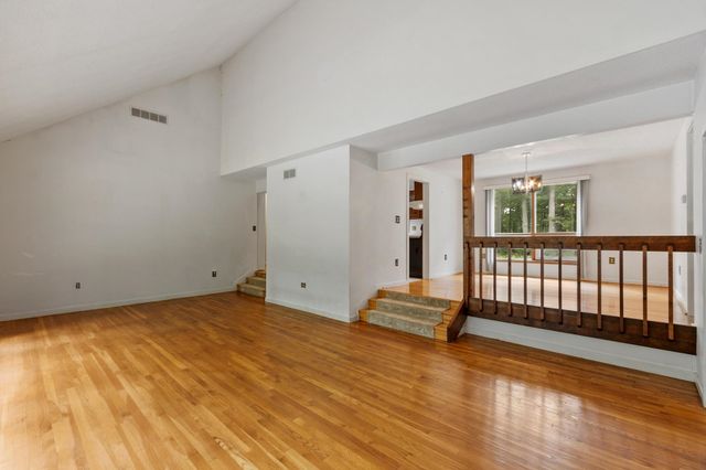 182 Farley Road, Hollis, NH 03049
