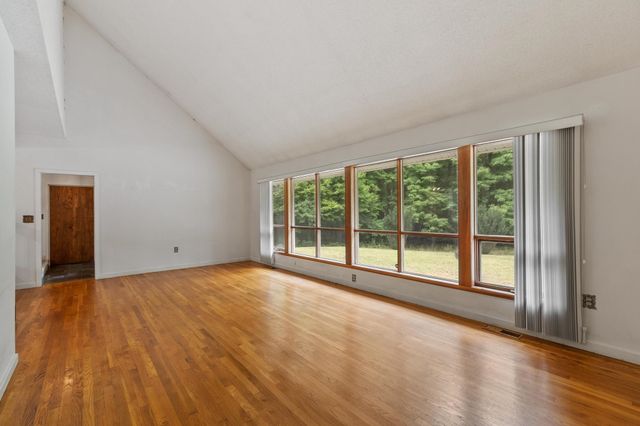 182 Farley Road, Hollis, NH 03049