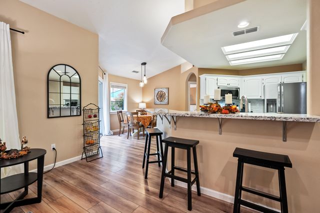 19219 Nike Court, Redding, CA 96003