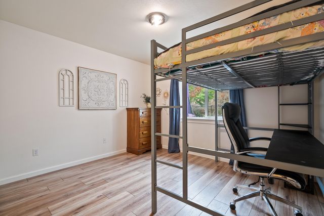 19219 Nike Court, Redding, CA 96003