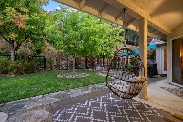 19219 Nike Court, Redding, CA 96003