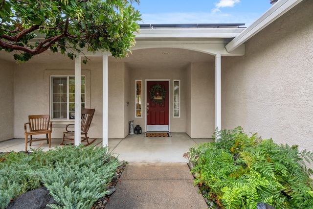 19219 Nike Court, Redding, CA 96003