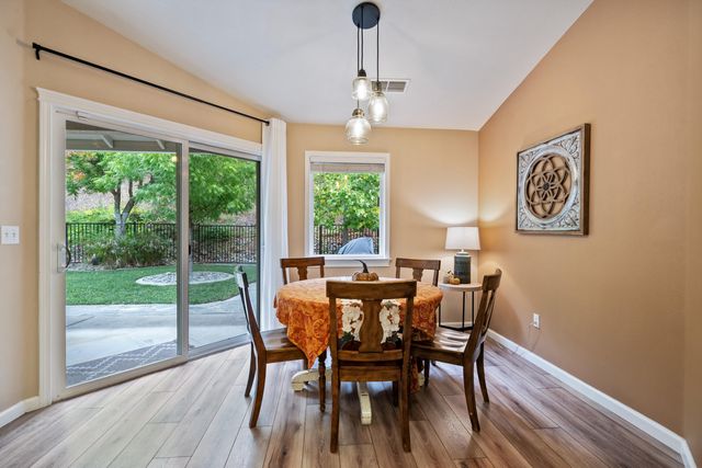 19219 Nike Court, Redding, CA 96003