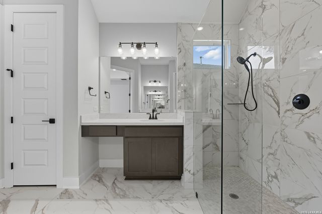 210 Kari Drive, Castroville, TX 78009