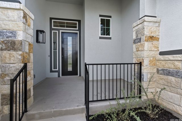 210 Kari Drive, Castroville, TX 78009