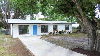 706 Azalea Avenue, Fort Pierce, FL 34982