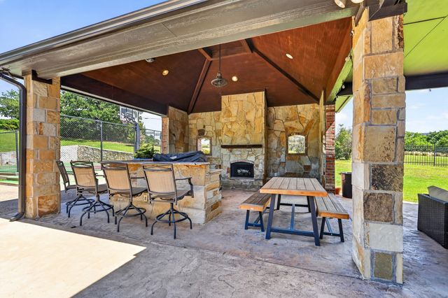 102 W Carruth Lane, Double Oak, TX 75077