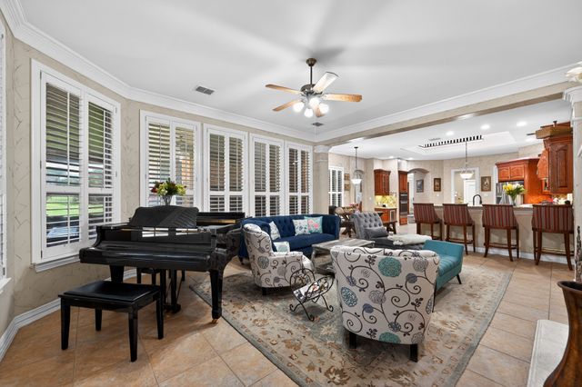 102 W Carruth Lane, Double Oak, TX 75077