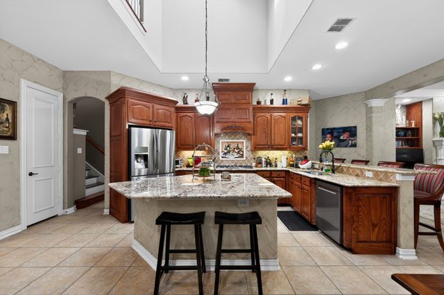 102 W Carruth Lane, Double Oak, TX 75077
