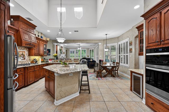 102 W Carruth Lane, Double Oak, TX 75077