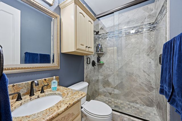 102 W Carruth Lane, Double Oak, TX 75077