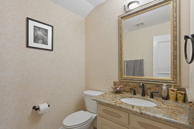 102 W Carruth Lane, Double Oak, TX 75077