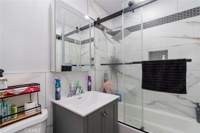 571 N Lilac Avenue, Rialto, CA 92376