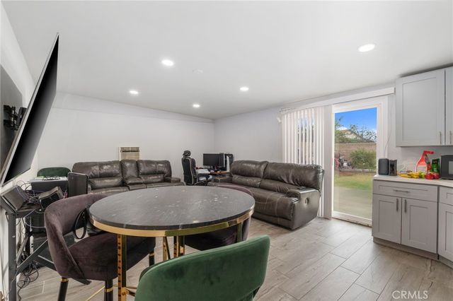 571 N Lilac Avenue, Rialto, CA 92376
