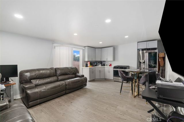 571 N Lilac Avenue, Rialto, CA 92376