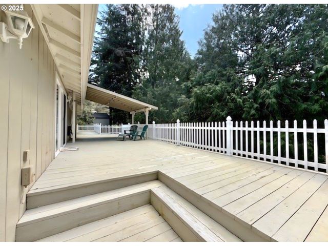 94504 SMOKEY Ln, Coquille, OR 97423