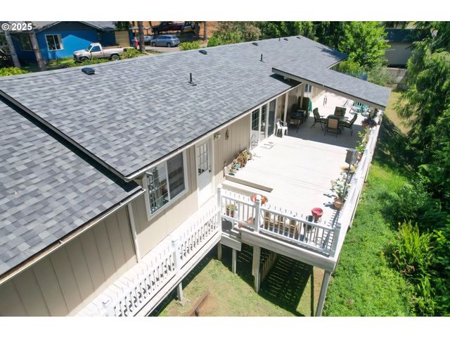 94504 SMOKEY Ln, Coquille, OR 97423