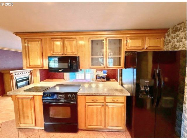 94504 SMOKEY Ln, Coquille, OR 97423