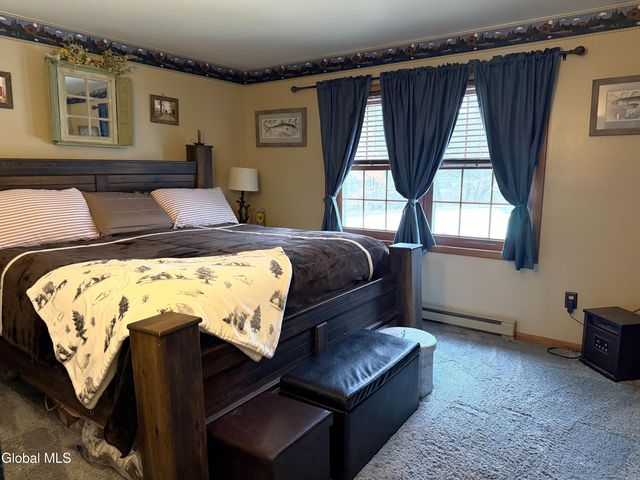 2 Moonglow Road, Wilton, NY 12831