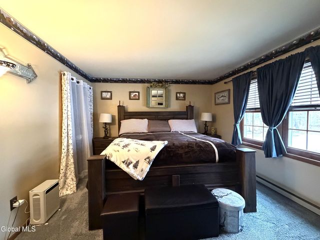 2 Moonglow Road, Wilton, NY 12831