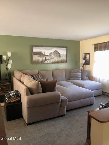 2 Moonglow Road, Wilton, NY 12831