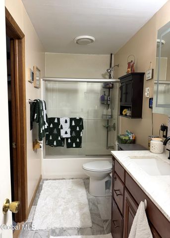 2 Moonglow Road, Wilton, NY 12831