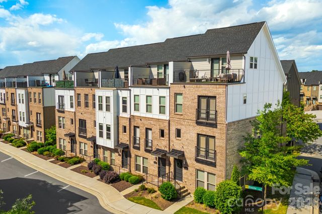15036 New Amsterdam Lane, Charlotte, NC 28204