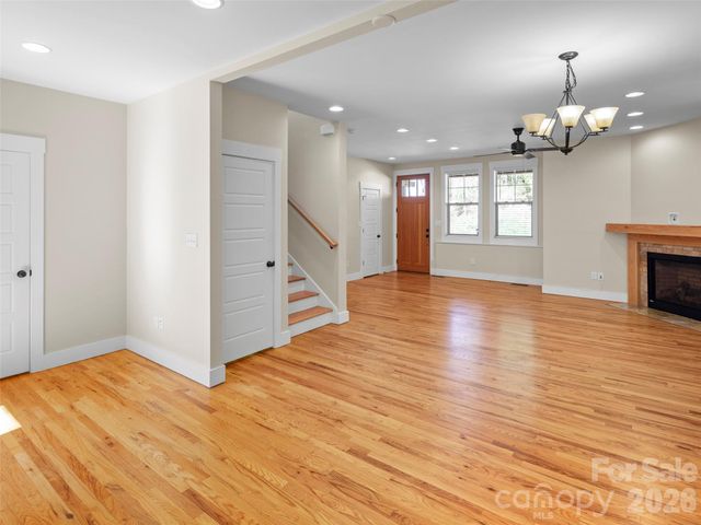 29 Shady Park Lane, Asheville, NC 28804