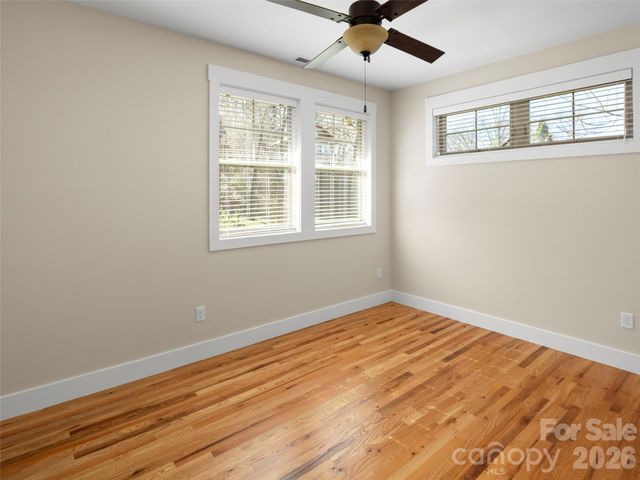 29 Shady Park Lane, Asheville, NC 28804