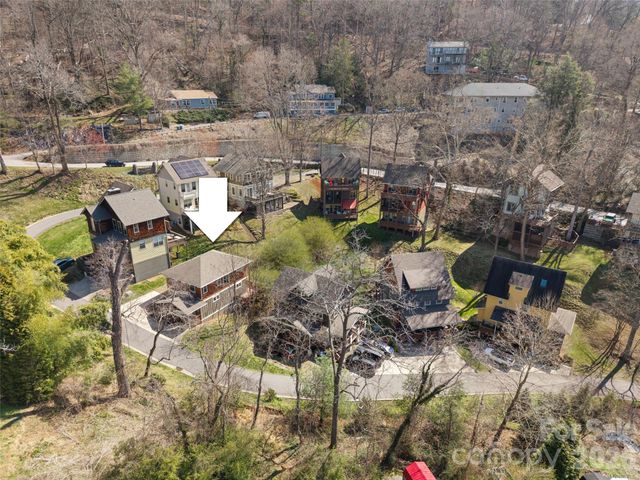 29 Shady Park Lane, Asheville, NC 28804