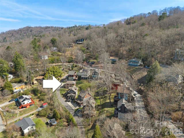 29 Shady Park Lane, Asheville, NC 28804