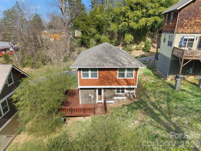 29 Shady Park Lane, Asheville, NC 28804