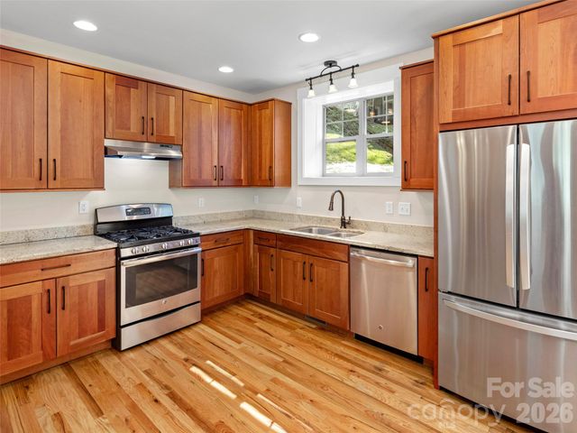 29 Shady Park Lane, Asheville, NC 28804