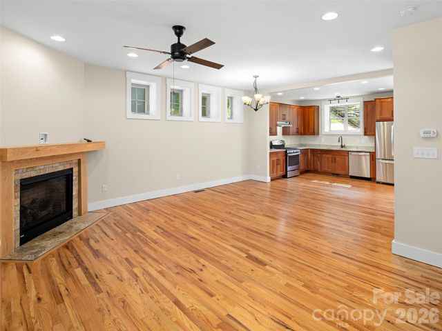 29 Shady Park Lane, Asheville, NC 28804