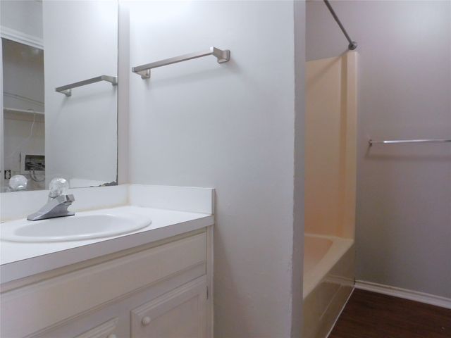 3305 Gardenview Circle, Denton, TX 76207