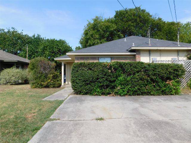 3305 Gardenview Circle, Denton, TX 76207