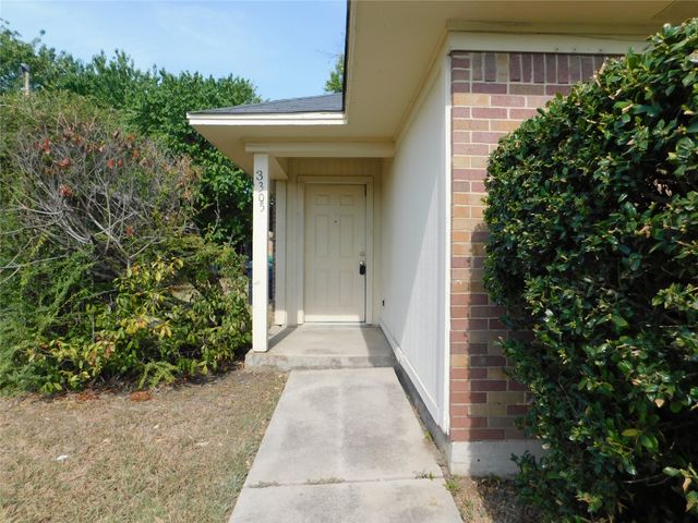 3305 Gardenview Circle, Denton, TX 76207