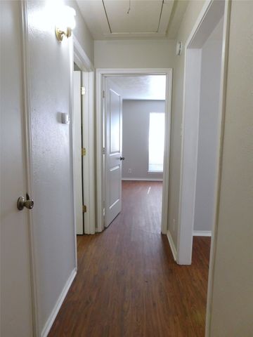 3305 Gardenview Circle, Denton, TX 76207